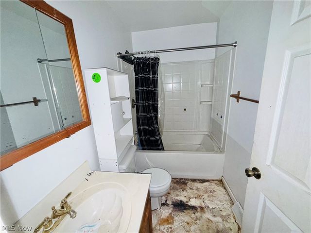 335 Sealock Avenue, Steubenville, OH 43952