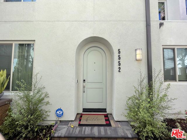 5552 Palm Drive, Hawthorne, CA 90250