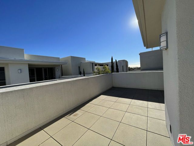 5552 Palm Drive, Hawthorne, CA 90250