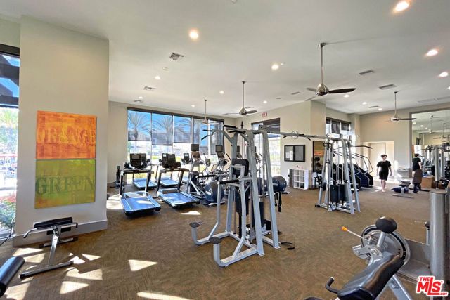 5552 Palm Drive, Hawthorne, CA 90250