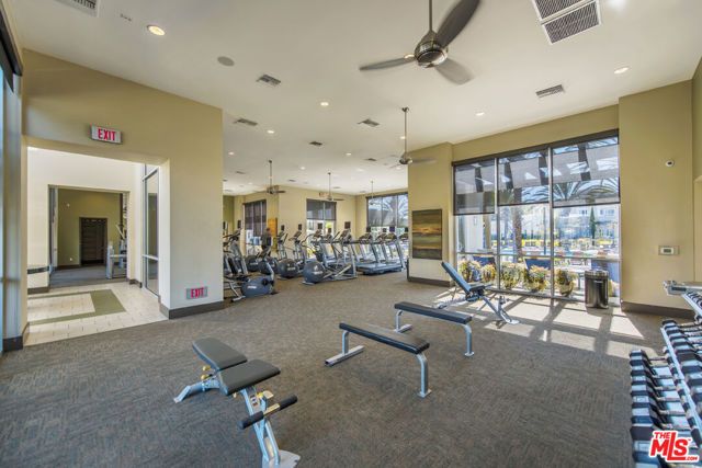 5552 Palm Drive, Hawthorne, CA 90250