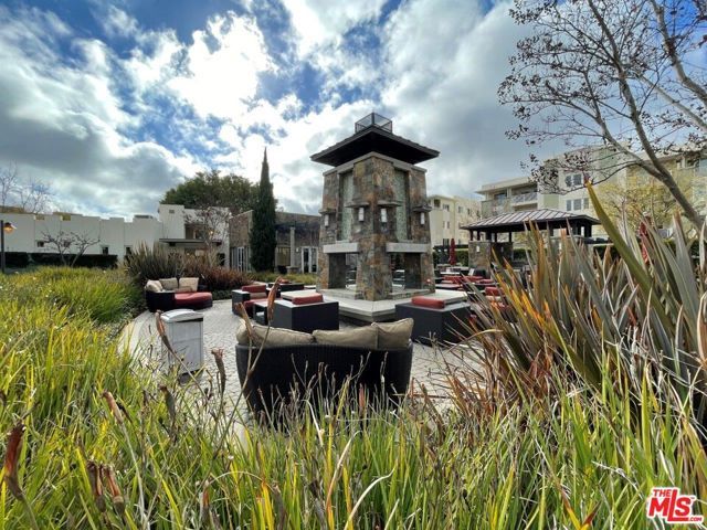 5552 Palm Drive, Hawthorne, CA 90250