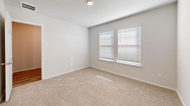 160 McNamara CT, Jarrell, TX 76537