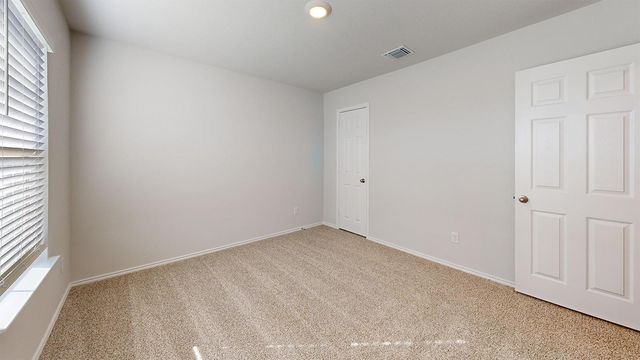 160 McNamara CT, Jarrell, TX 76537