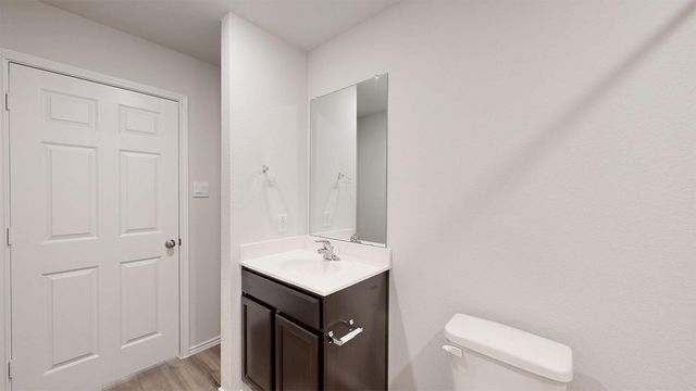 160 McNamara CT, Jarrell, TX 76537