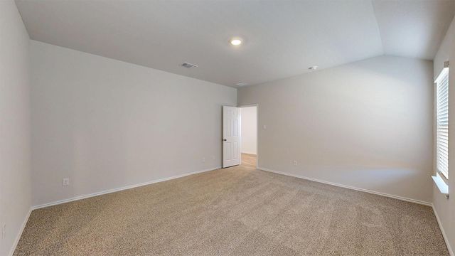 160 McNamara CT, Jarrell, TX 76537