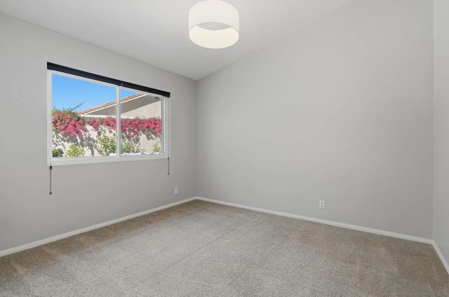 1157 Whispering Highlands Dr, Escondido, CA 92027