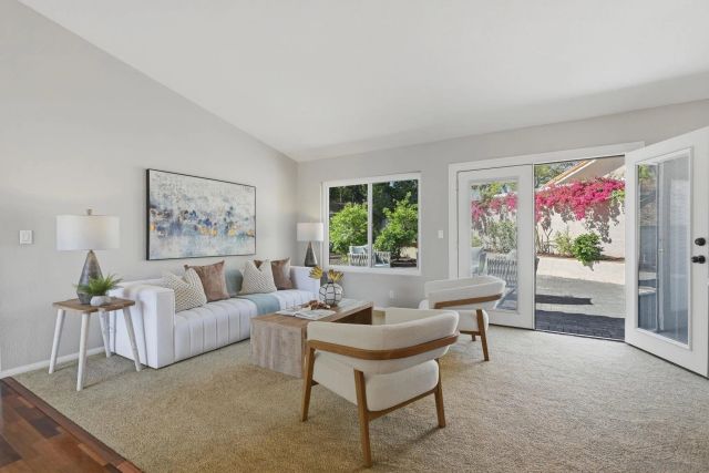 1157 Whispering Highlands Dr, Escondido, CA 92027