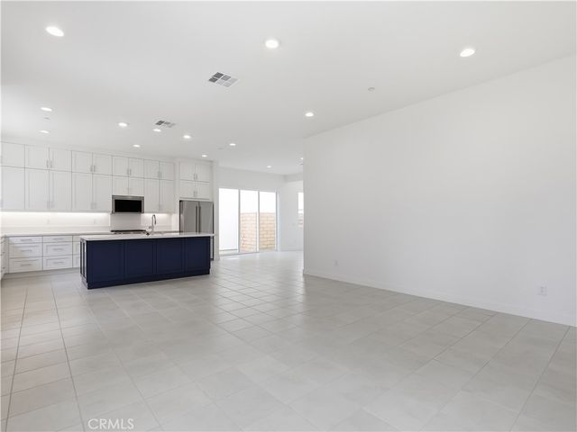 545 Canterbury Way, Montebello, CA 90640