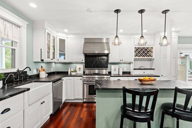 158 Lowell St, Arlington, MA 02474