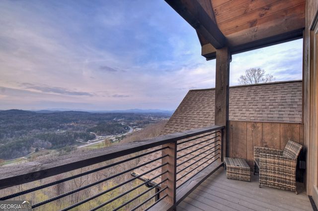 472 Overlook Drive, Blue Ridge, GA 30513
