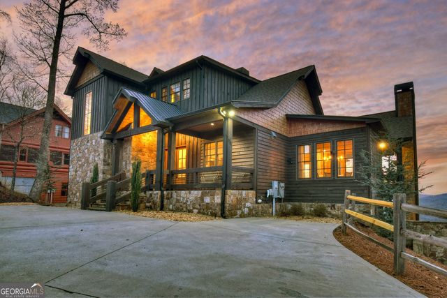 472 Overlook Drive, Blue Ridge, GA 30513
