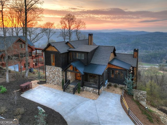 472 Overlook Drive, Blue Ridge, GA 30513