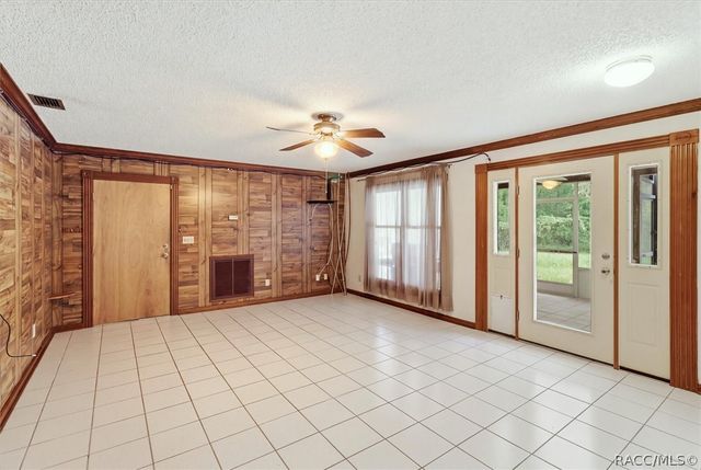 2799 W Live Oak Street, Lecanto, FL 34461