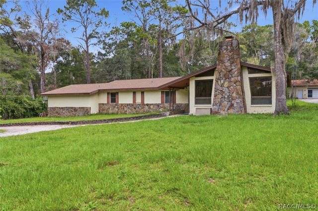 2799 W Live Oak Street, Lecanto, FL 34461