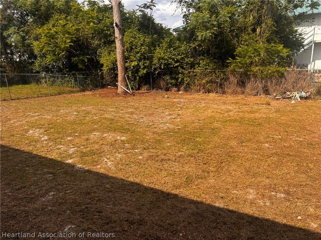 4226 Navarre Avenue, Sebring, FL 33872