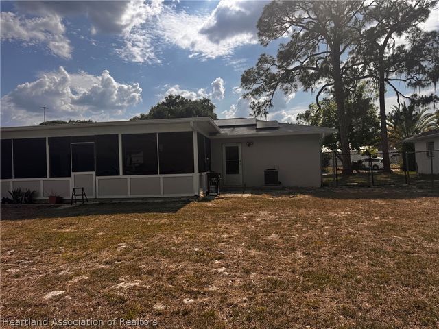 4226 Navarre Avenue, Sebring, FL 33872