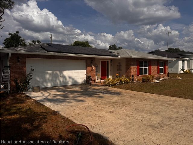 4226 Navarre Avenue, Sebring, FL 33872