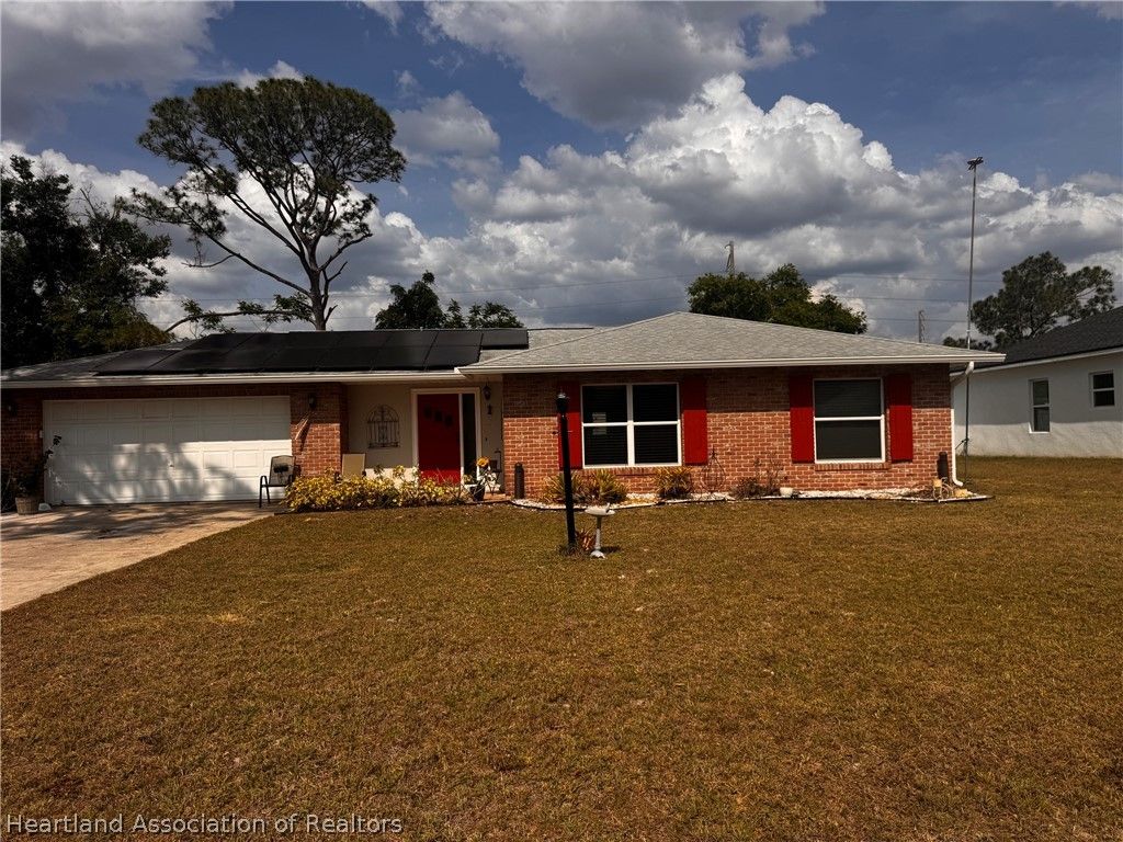 4226 Navarre Avenue, Sebring, FL 33872