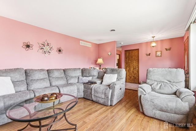 243 E Cherry Street E, Carteret, NJ 07008