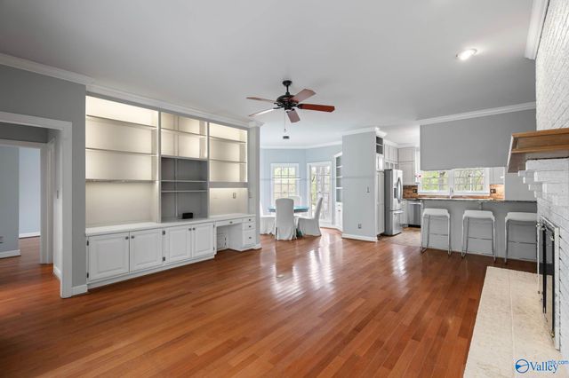 4820 Cove Creek Drive SE, Brownsboro, AL 35741