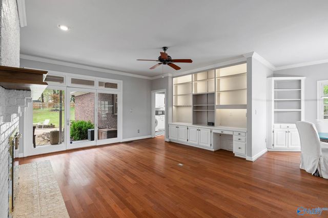 4820 Cove Creek Drive SE, Brownsboro, AL 35741