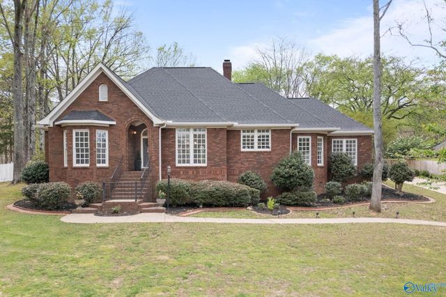 4820 Cove Creek Drive SE, Brownsboro, AL 35741