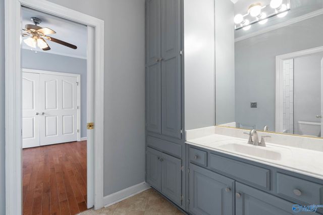 4820 Cove Creek Drive SE, Brownsboro, AL 35741