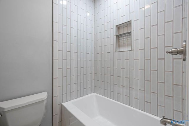 4820 Cove Creek Drive SE, Brownsboro, AL 35741