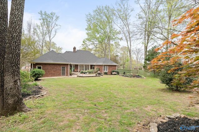 4820 Cove Creek Drive SE, Brownsboro, AL 35741