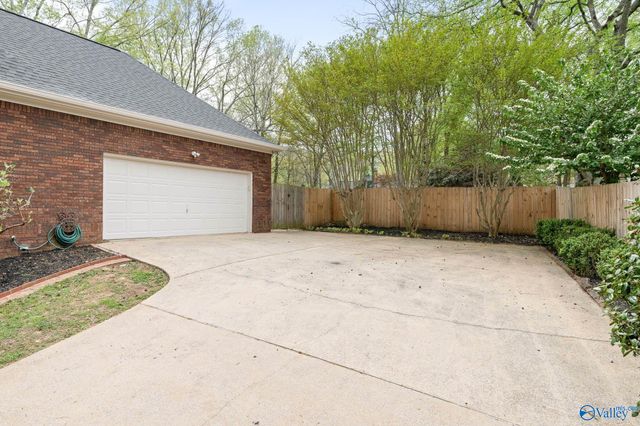 4820 Cove Creek Drive SE, Brownsboro, AL 35741