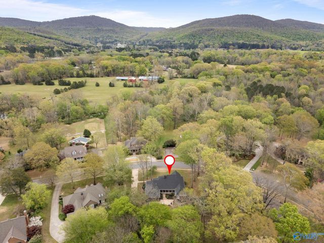 4820 Cove Creek Drive SE, Brownsboro, AL 35741