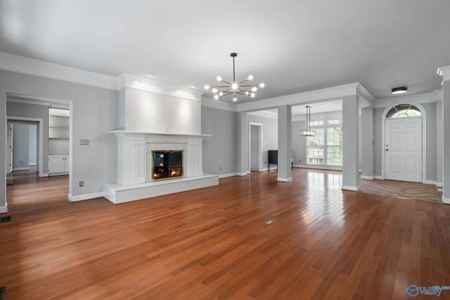 4820 Cove Creek Drive SE, Brownsboro, AL 35741