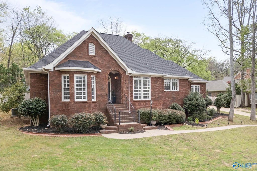 4820 Cove Creek Drive SE, Brownsboro, AL 35741