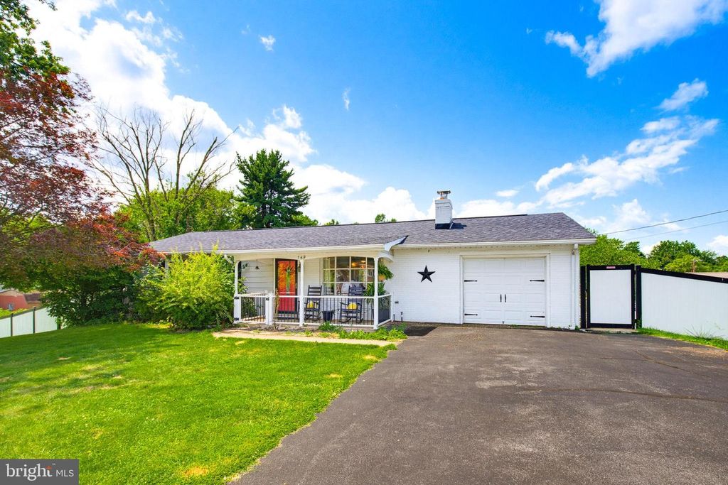 749 FREY RD, Chambersburg, PA 17202