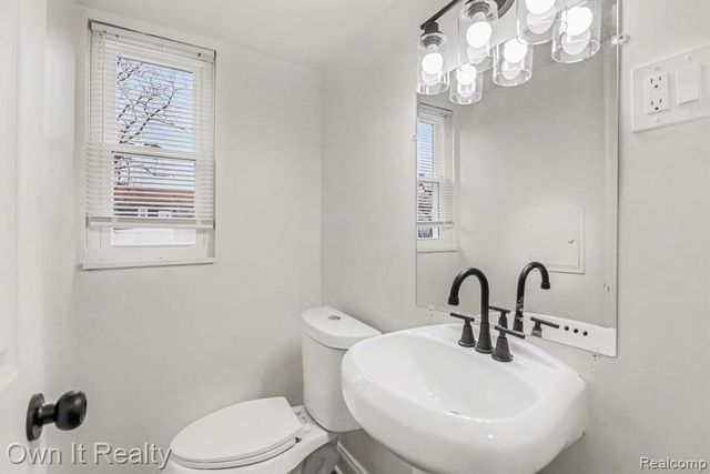 15440 Murray Hill Street, Detroit, MI 48227