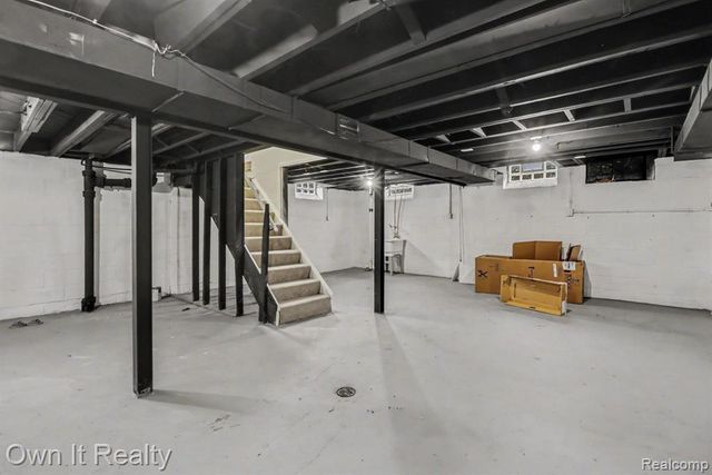 15440 Murray Hill Street, Detroit, MI 48227