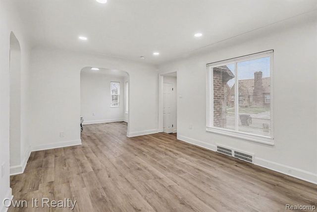 15440 Murray Hill Street, Detroit, MI 48227