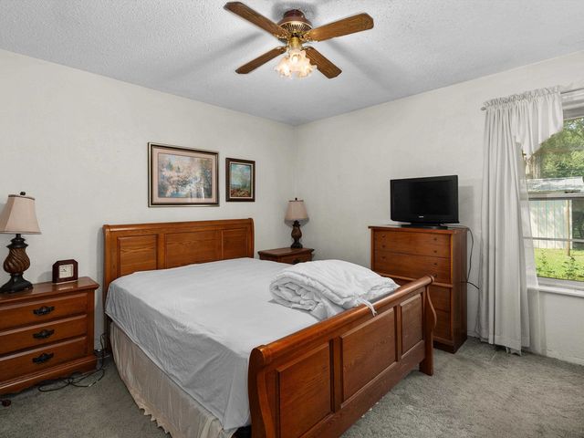 921 N Patterson St, Carthage, TX 75633