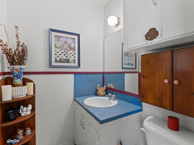 921 N Patterson St, Carthage, TX 75633