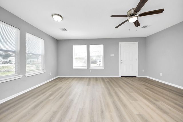 6832 Foster Street, Houston, TX 77021