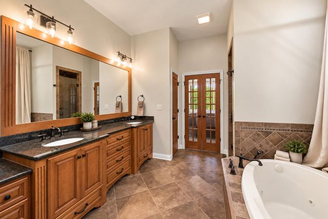 95 Scotscraig Drive, Valparaiso, IN 46385