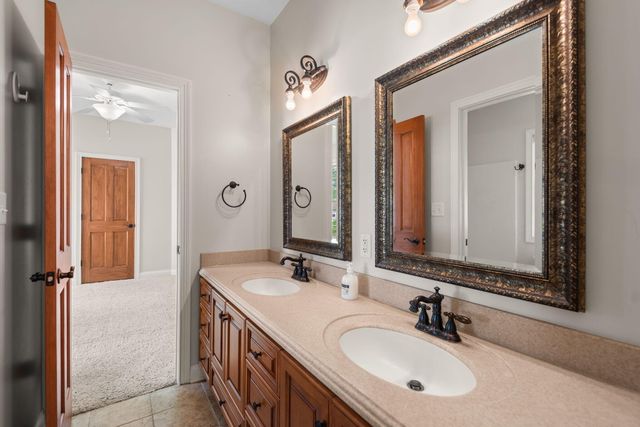 95 Scotscraig Drive, Valparaiso, IN 46385