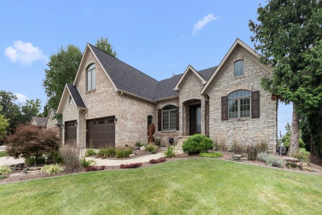 95 Scotscraig Drive, Valparaiso, IN 46385