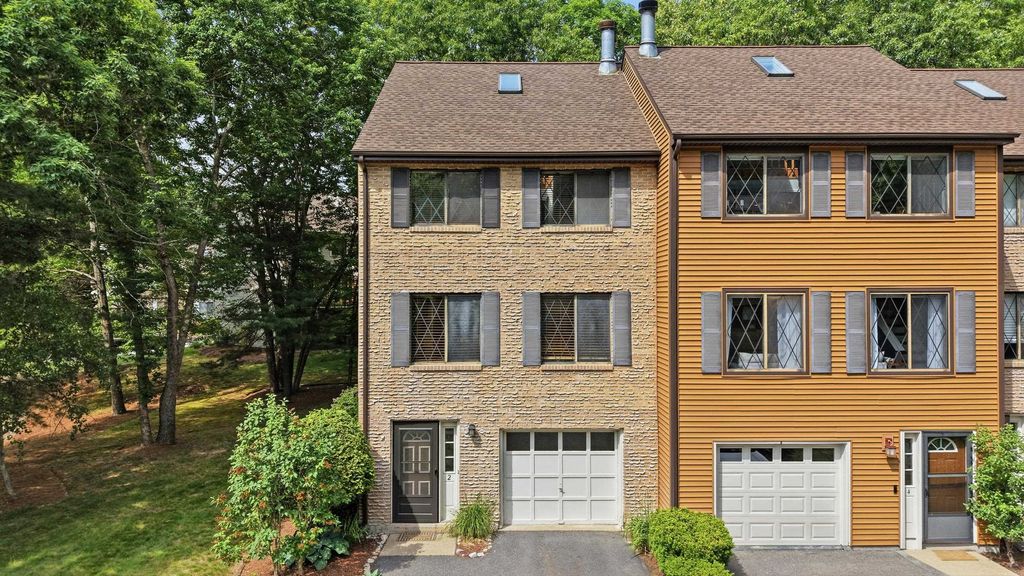 2 Winrow Drive, Merrimack, NH 03054