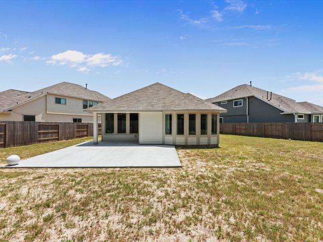 2901 Yaupon Grove Lane, Conroe, TX 77385