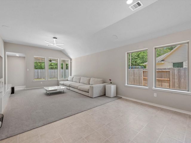 2901 Yaupon Grove Lane, Conroe, TX 77385