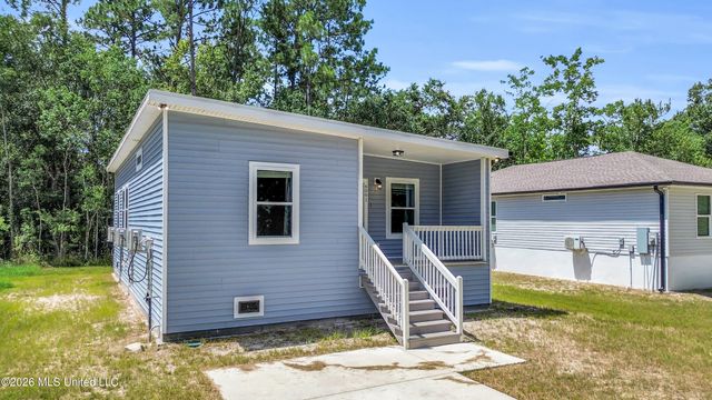 6091 E Adams, Bay Saint Louis, MS 39520
