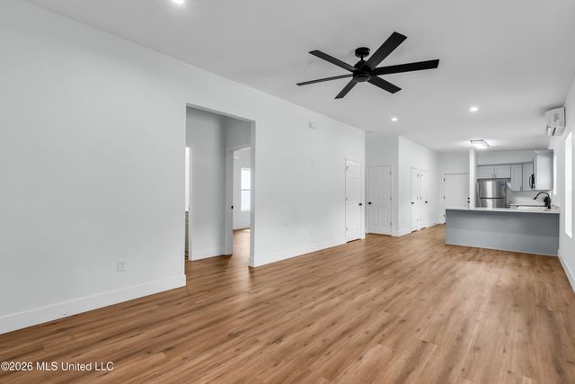 6091 E Adams, Bay Saint Louis, MS 39520