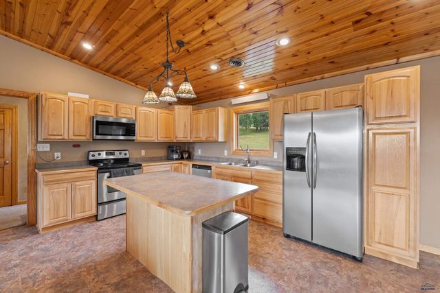 11674 BROOK DR, Hill City, SD 57745